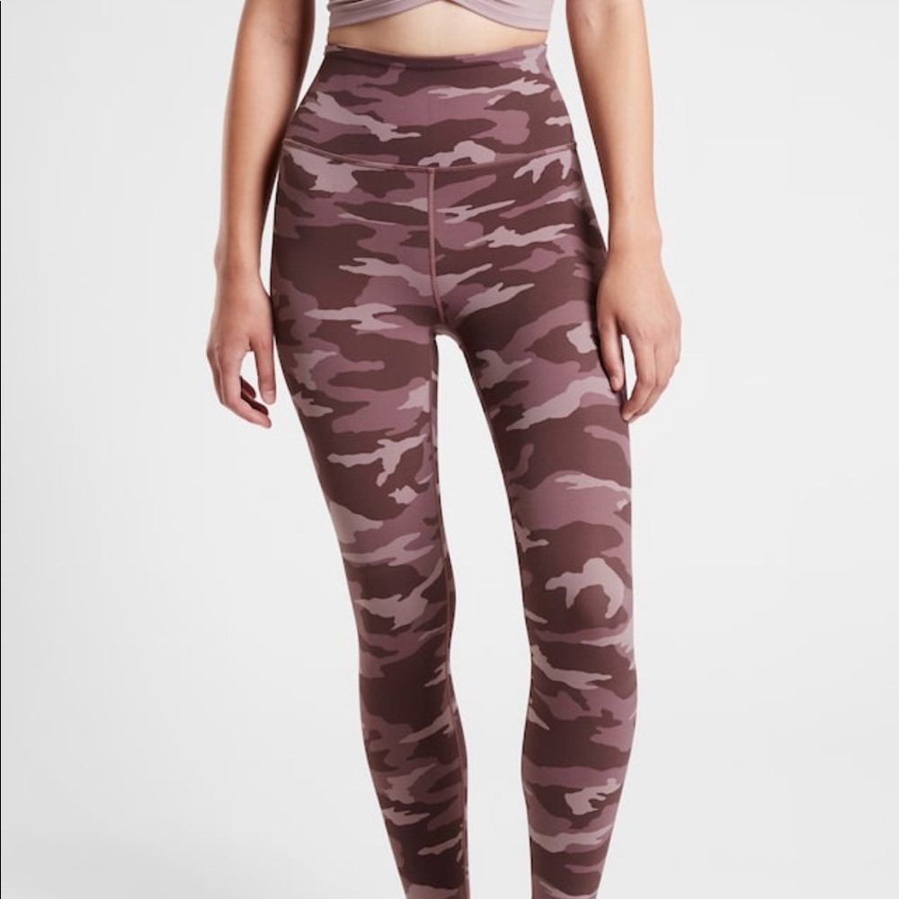 Athleta Elation Camo 7/8 Tight Powervita XS